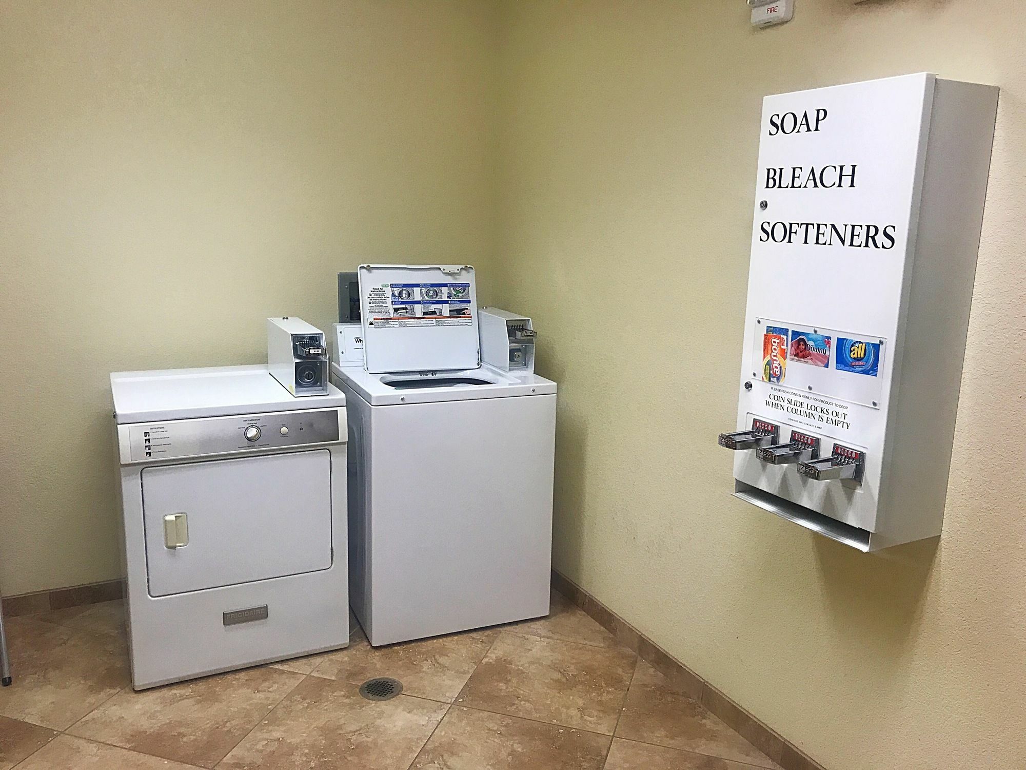 拉皮德城舒眠套房酒店 外观 照片